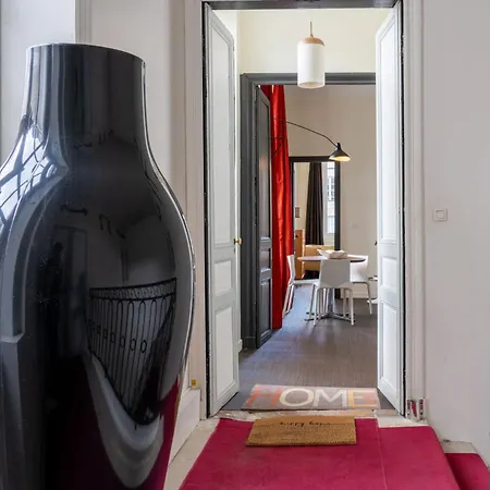 Zeina, 2 Pieces Confortables Et Raffinees, Wifi, Hypercentre La Rochelle  Exterior photo