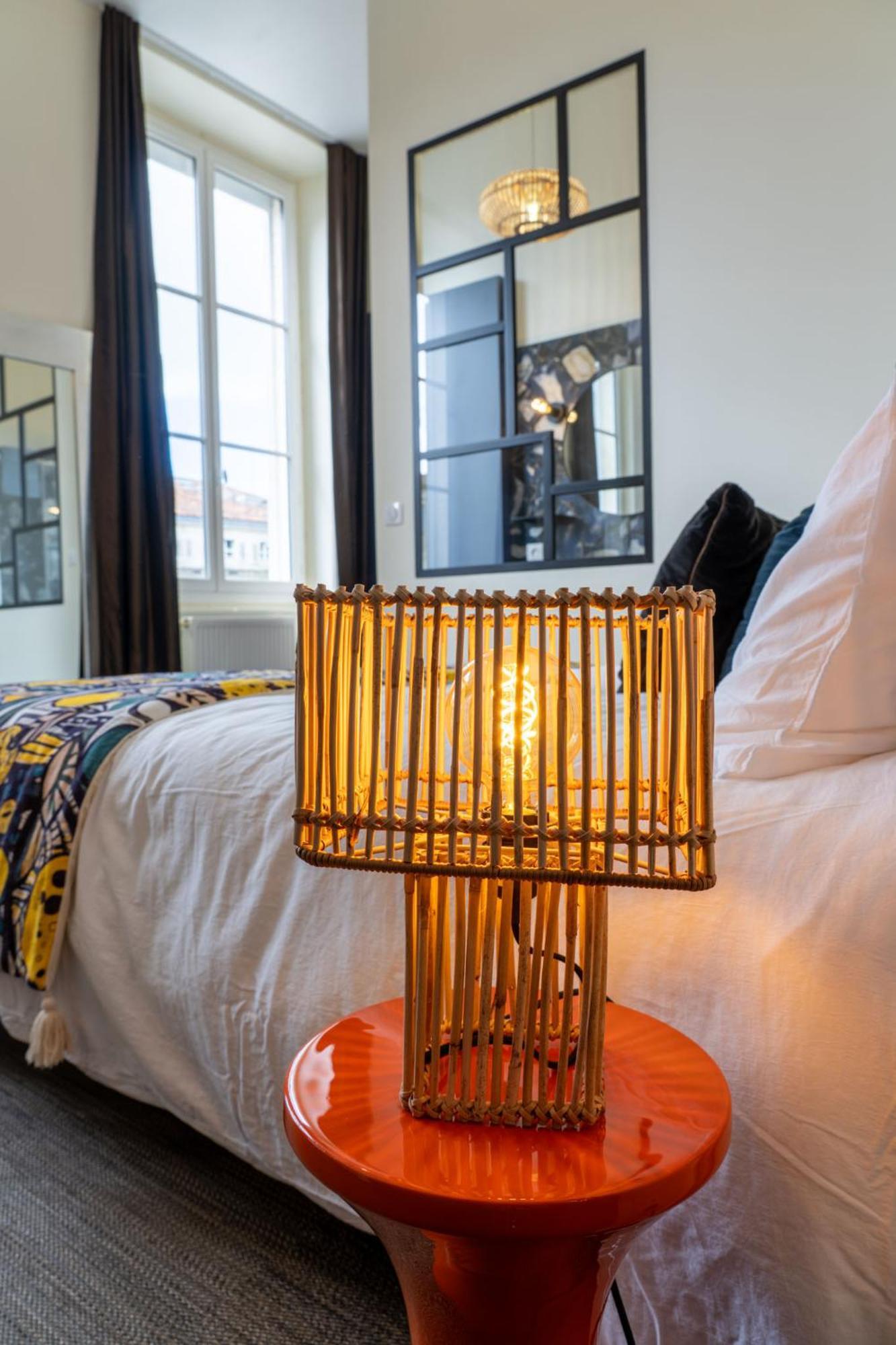 Zeina, 2 Pieces Confortables Et Raffinees, Wifi, Hypercentre La Rochelle (Charente-Maritime)